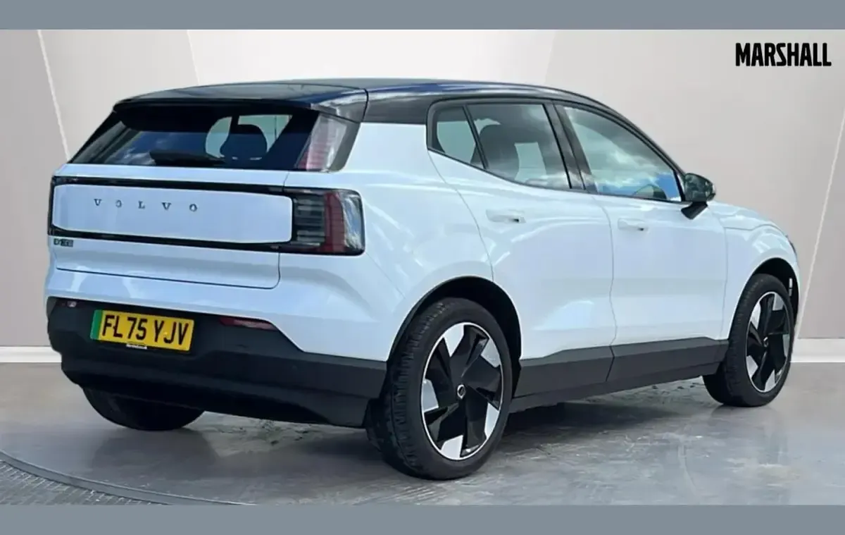 Used Volvo EX30 Plus 196 kW (267 HP) 2025 White SUV