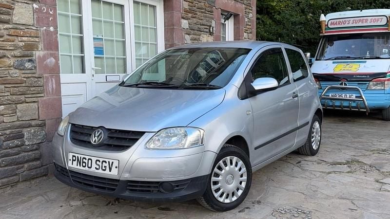 Silver Used 2010 VW Fox Hatchback | £999 (Good price) - Image 1/4