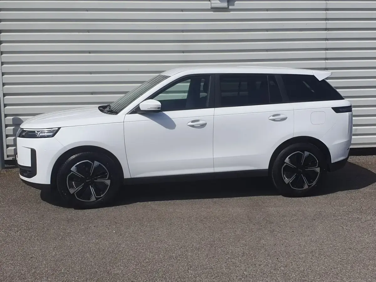Used Suzuki SX4 S-Cross 116 HP (85 kW) 2025 Zce cosmic black SUV