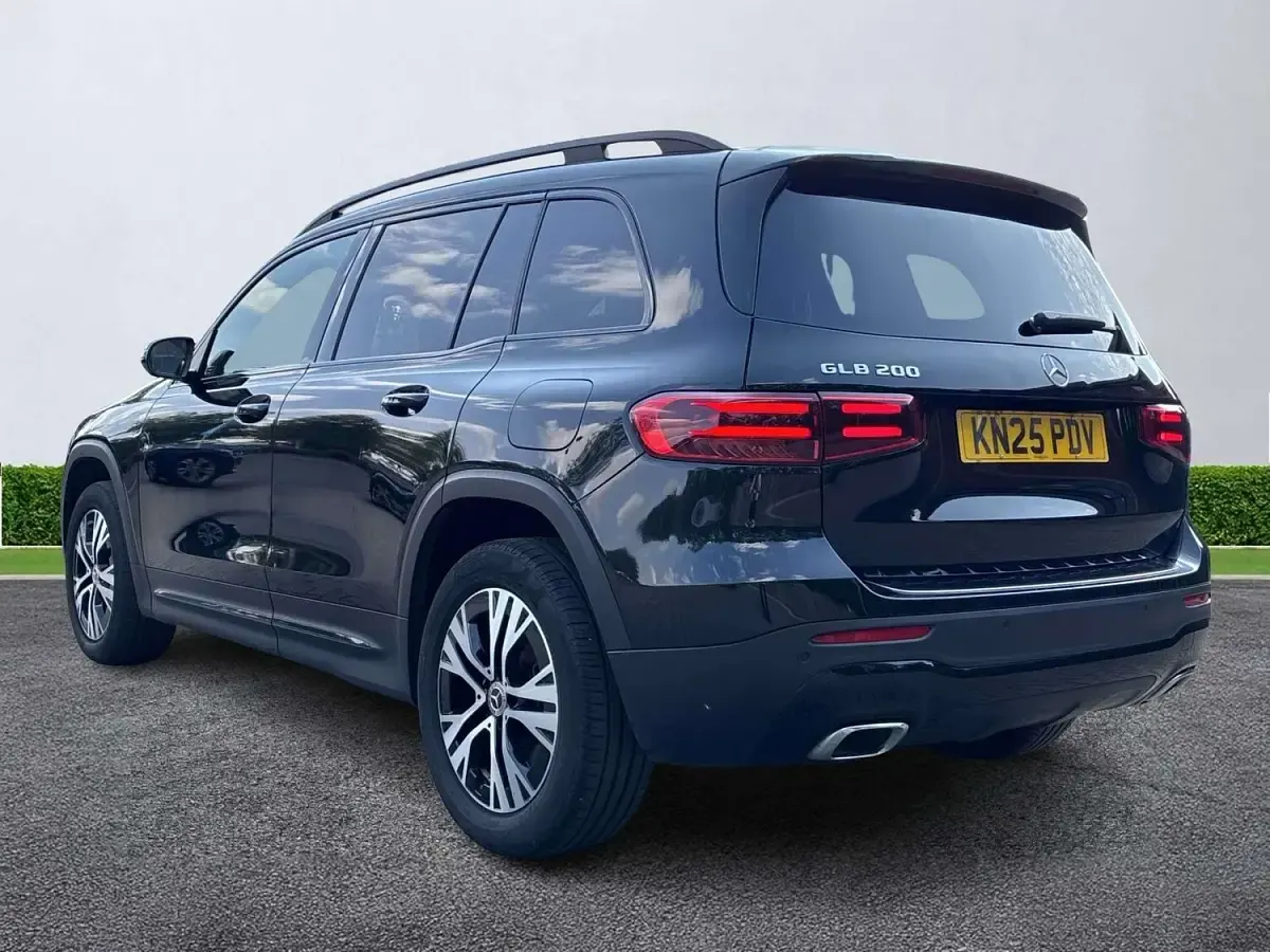Used Mercedes GLB200 Executive 163 HP (119 kW) 2025 Black SUV