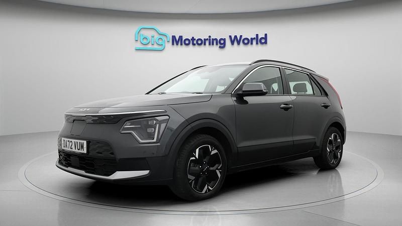 Used Kia e-Niro 147 kW (201 HP) 2022 Grey SUV