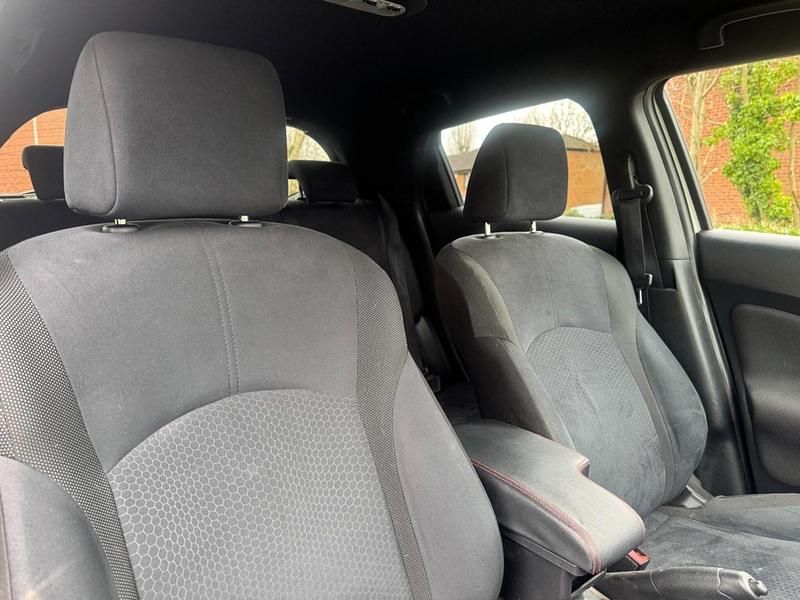 Used Nissan Juke N-Connecta 2016 White SUV