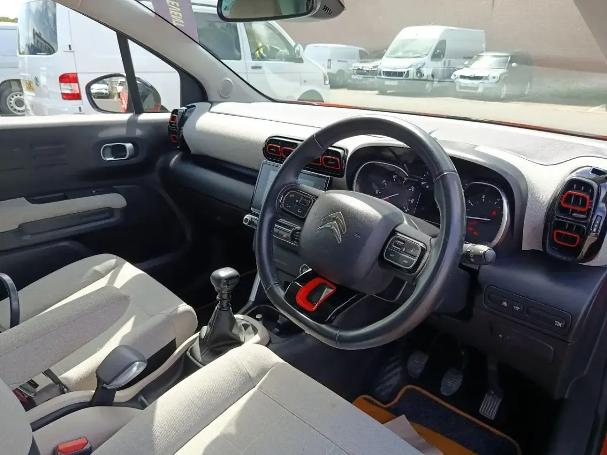 Usado Citroën C3 Aircross Flair 108 HP (79 kW) 2020 Laranja SUV