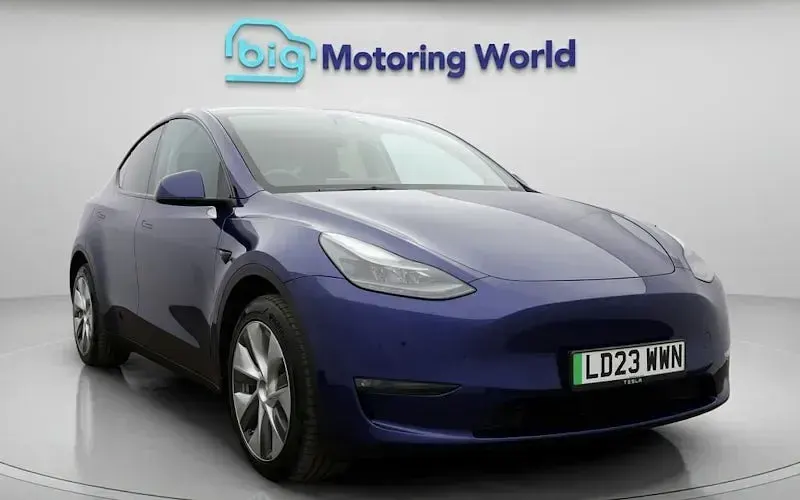 Used Tesla Model Y Long Range AWD 286 kW (389 HP) 2025 SUV
