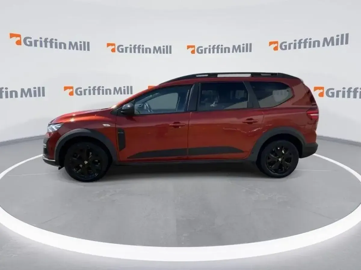 Used Dacia Jogger Extreme 108 HP (79 kW) 2022 Brown MPV