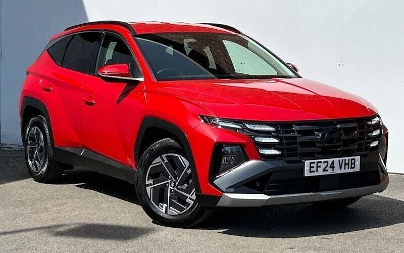 Used 2025 Hyundai Tucson Premium SUV | £27,090 (Good price) - Image 1/4
