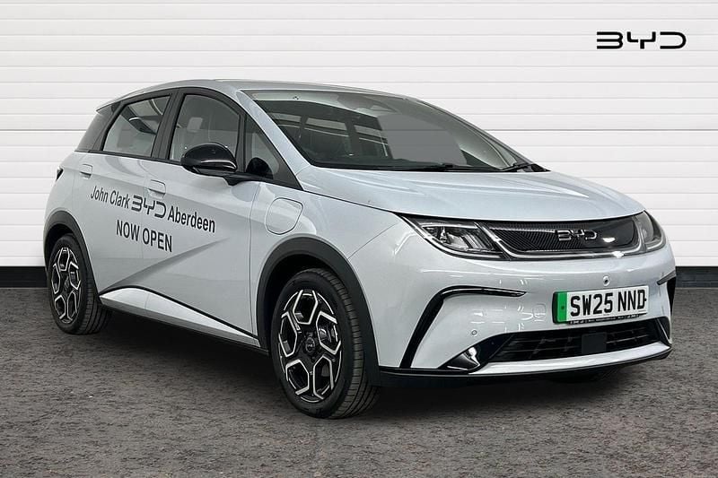 White New 2025 BYD Dolphin Comfort Hatchback | £22,000 - Image 1/4