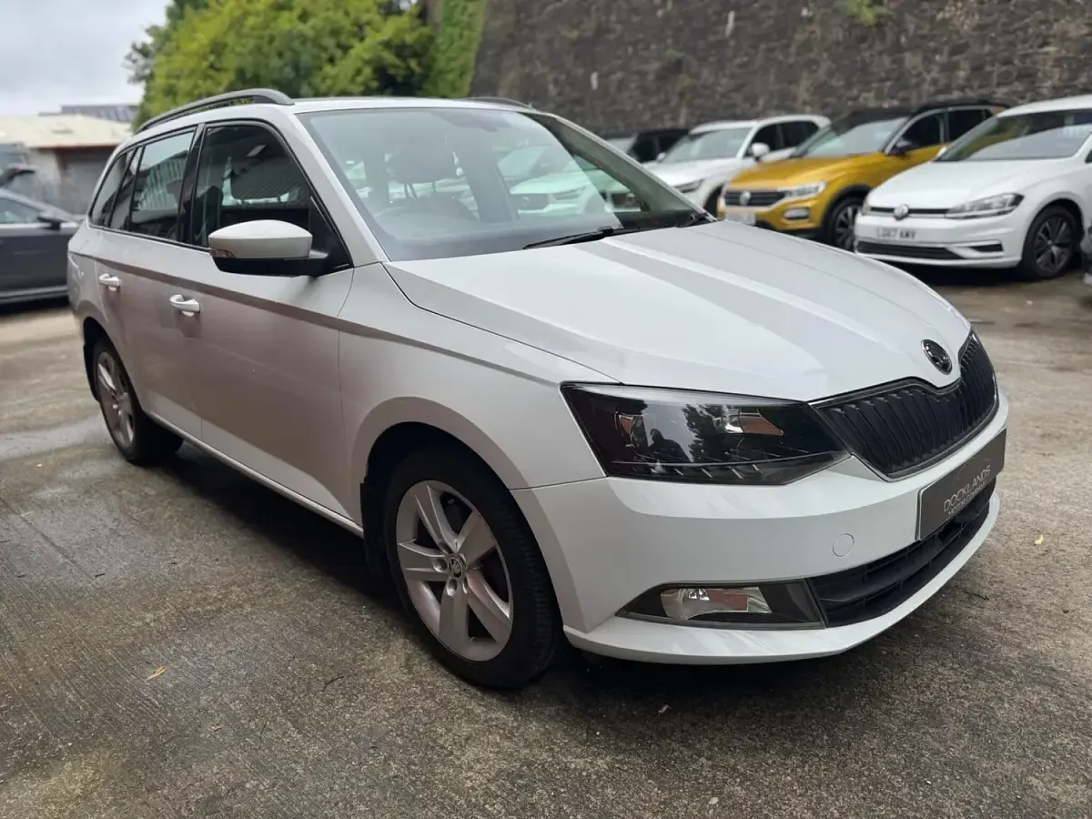 Used Skoda Fabia SE L 110 HP (80 kW) 2017 White Estate