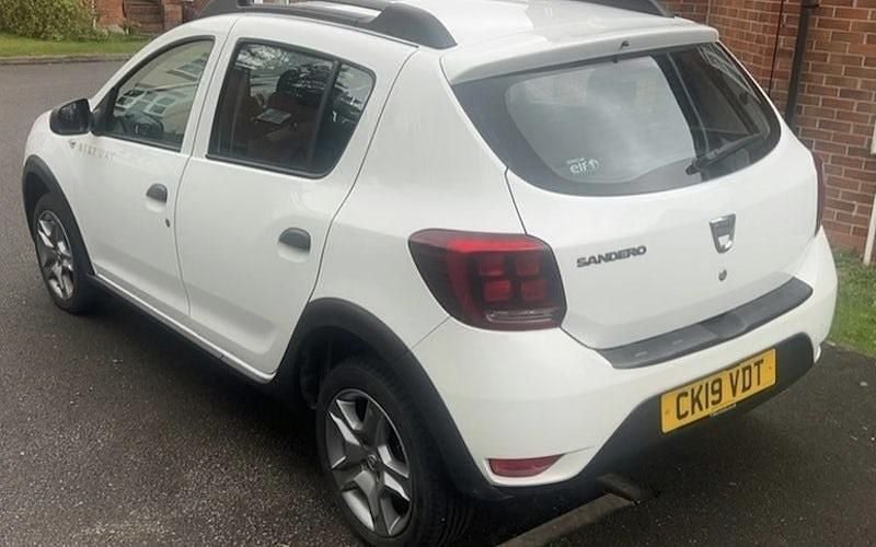 Used Dacia Sandero Essentiel 75 HP (55 kW) 2020 Hatchback