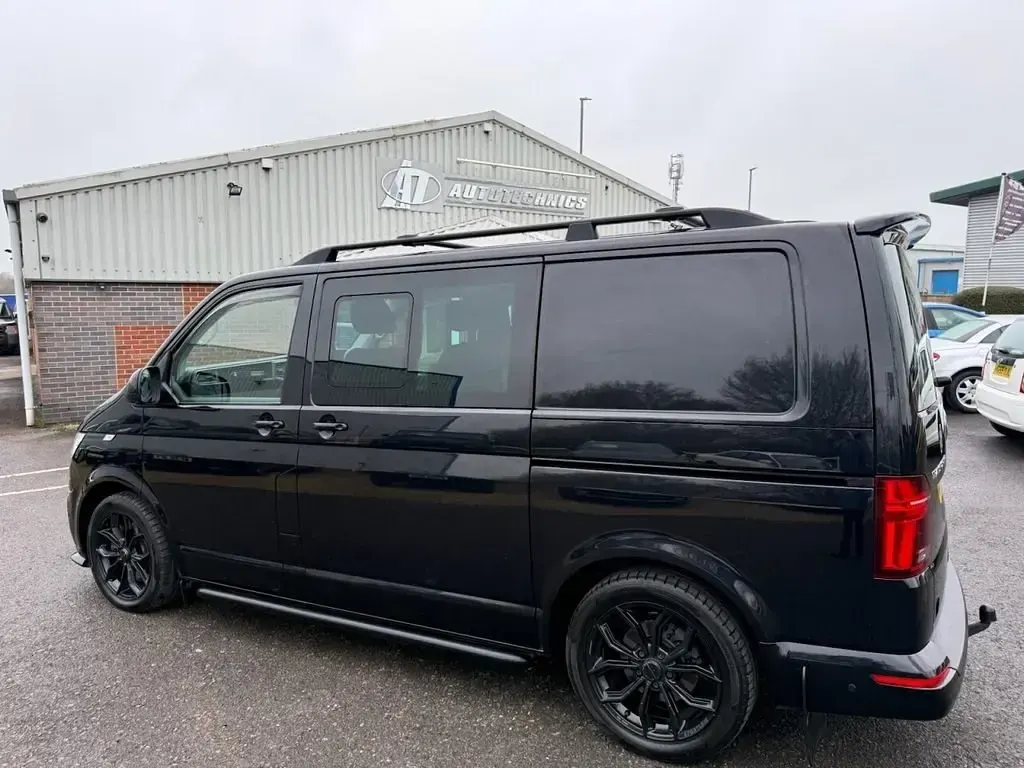 Usado VW Transporter Highline 2021 Preto Van
