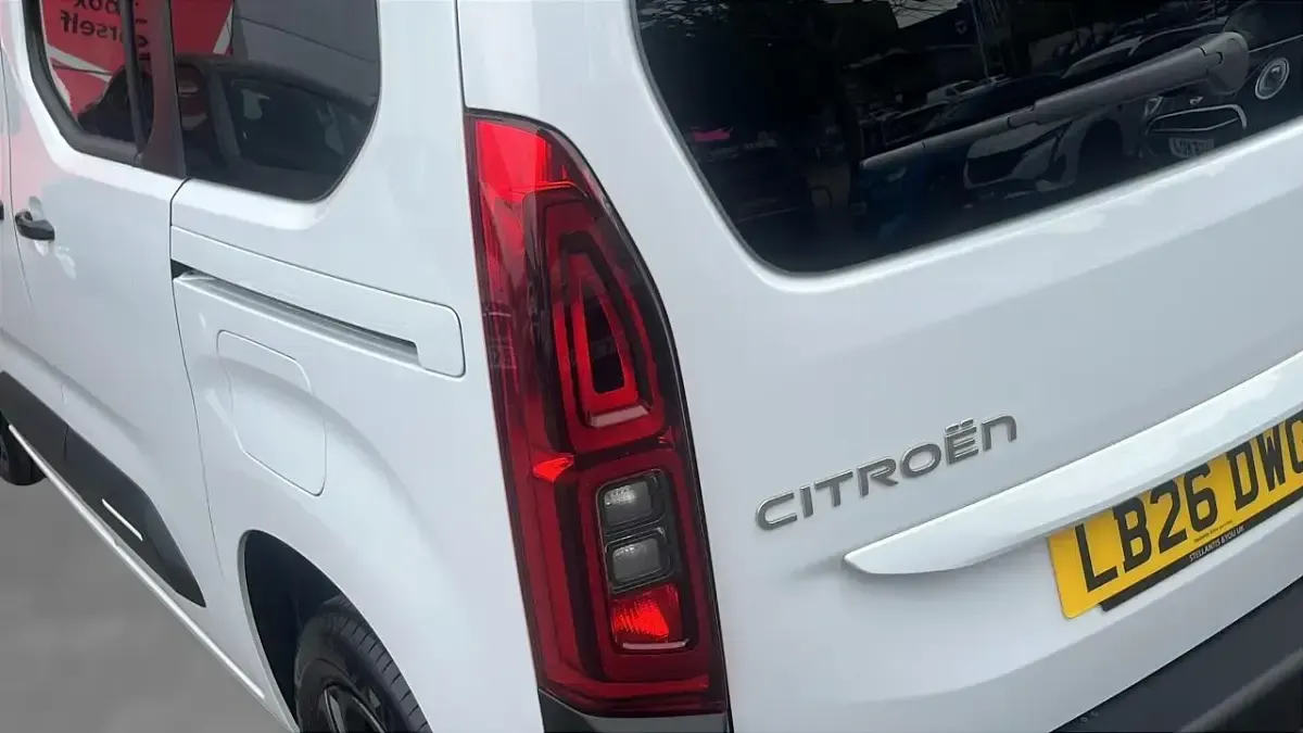 Used Citroën Berlingo 108 HP (79 kW) 2026 White MPV