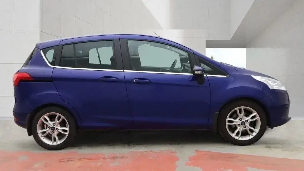 Usado Ford B-MAX Titanium X 2015 Azul Monovolume