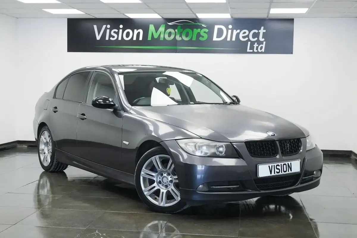 Begagnad BMW 320 2007 Grå Sedan