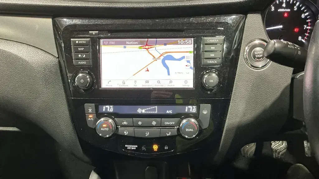Used Nissan Qashqai N-Connecta 2019 Pure white SUV
