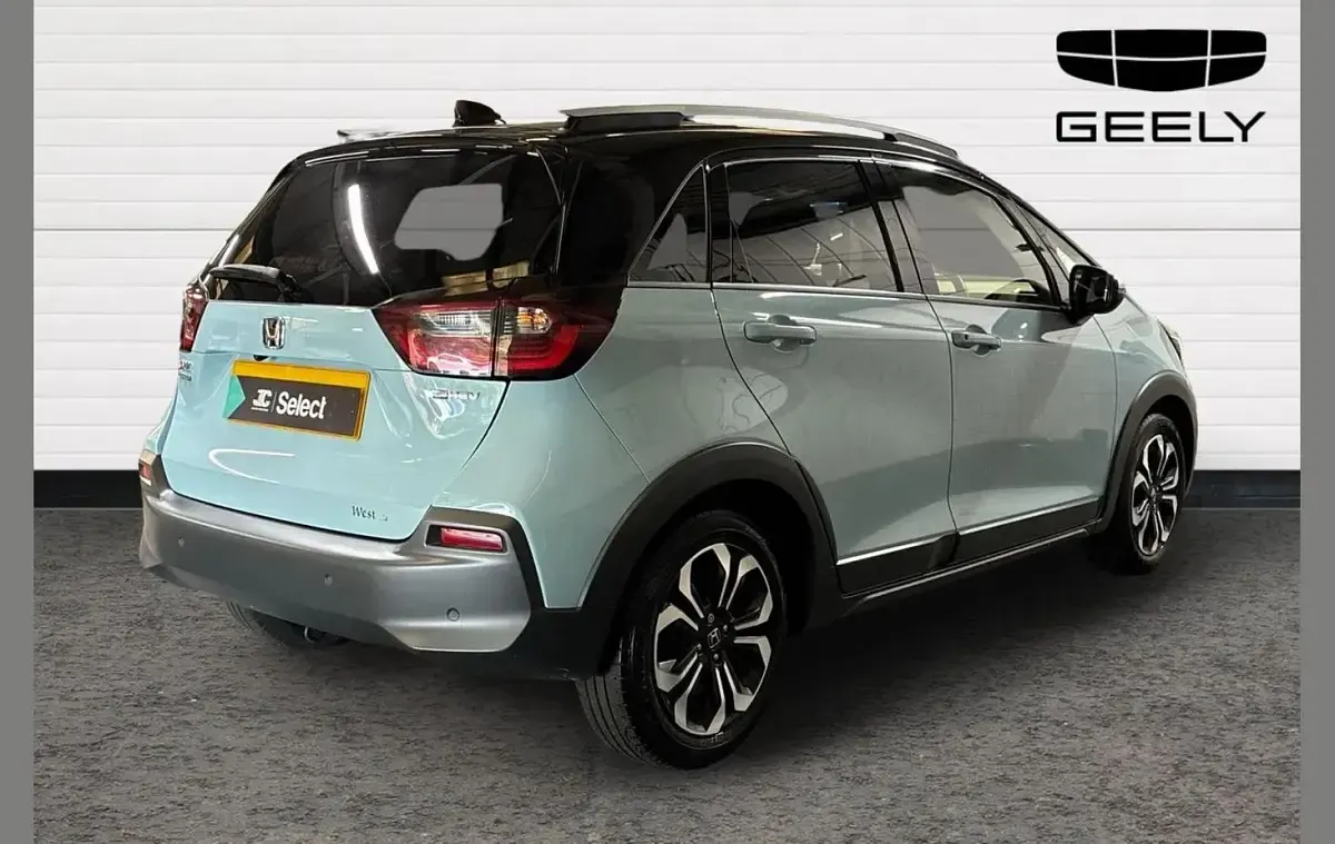 Used Honda Jazz Hybrid 109 HP (80 kW) 2020 Blue Hatchback