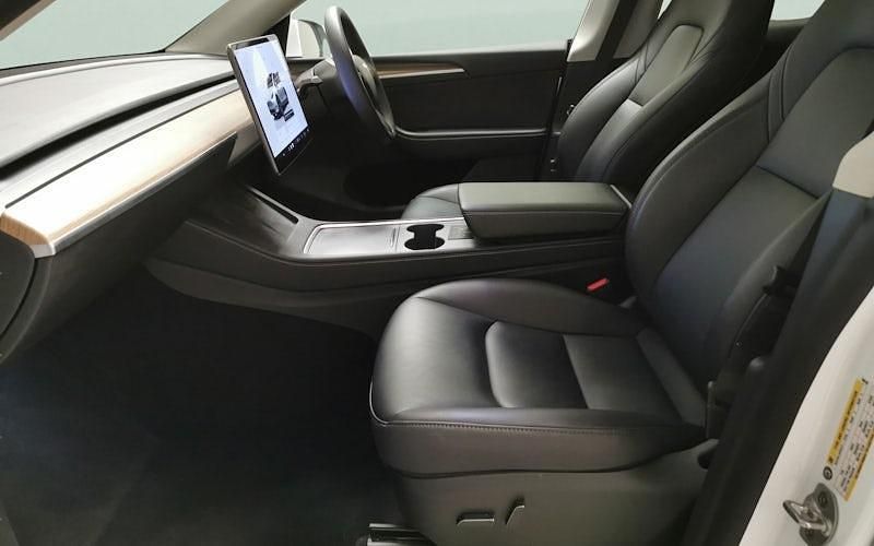 Used Tesla Model Y RWD 254 kW (346 HP) 2024 White SUV