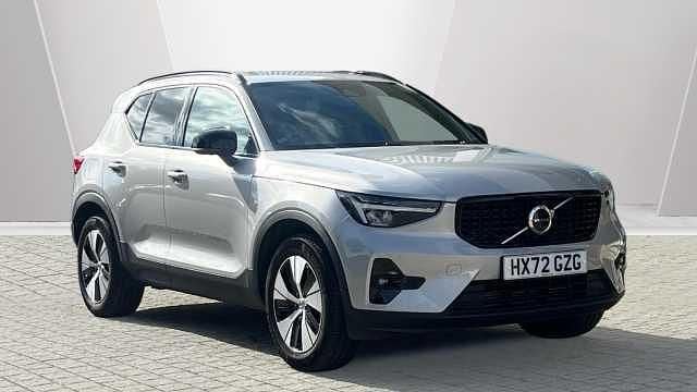 Used 2023 Volvo XC40 Plus SUV | £28,450 (Fair price) - Image 1/3