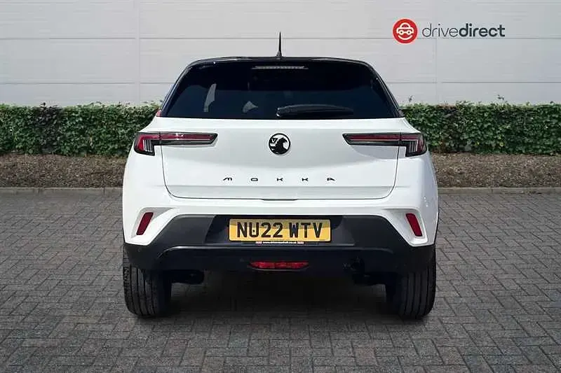 Used Vauxhall Mokka SRi 100 HP (73 kW) 2022 White SUV
