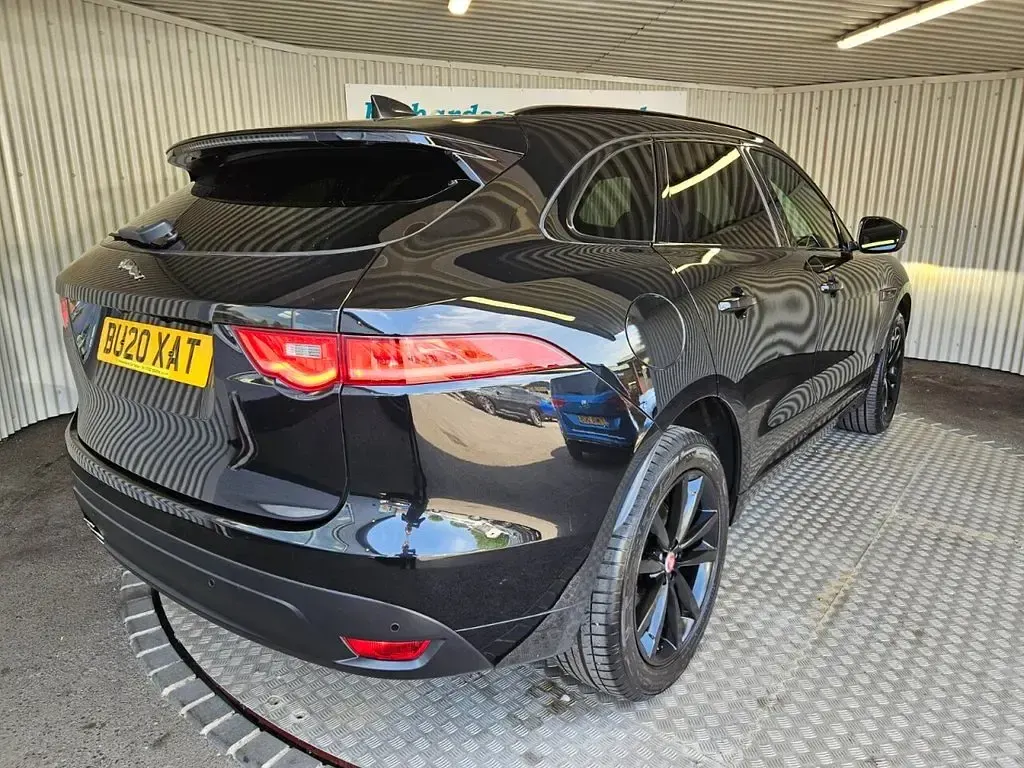 Used Jaguar F-Pace Chequered Flag 180 HP (132 kW) 2020 Black SUV