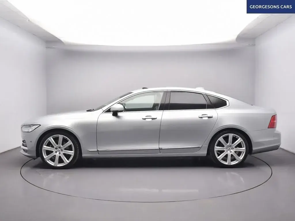 Used Volvo S90 Inscription 190 HP (139 kW) 2016 Silver Sedan
