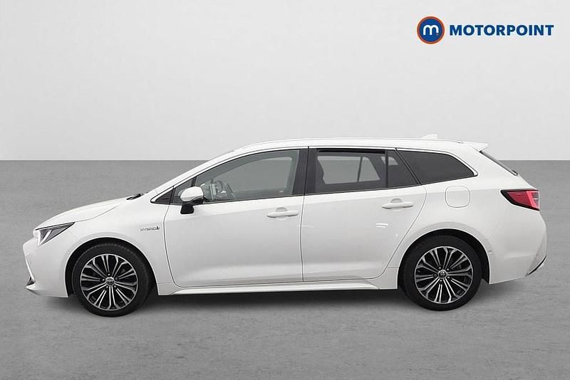 Used Toyota Corolla 2020 White Estate