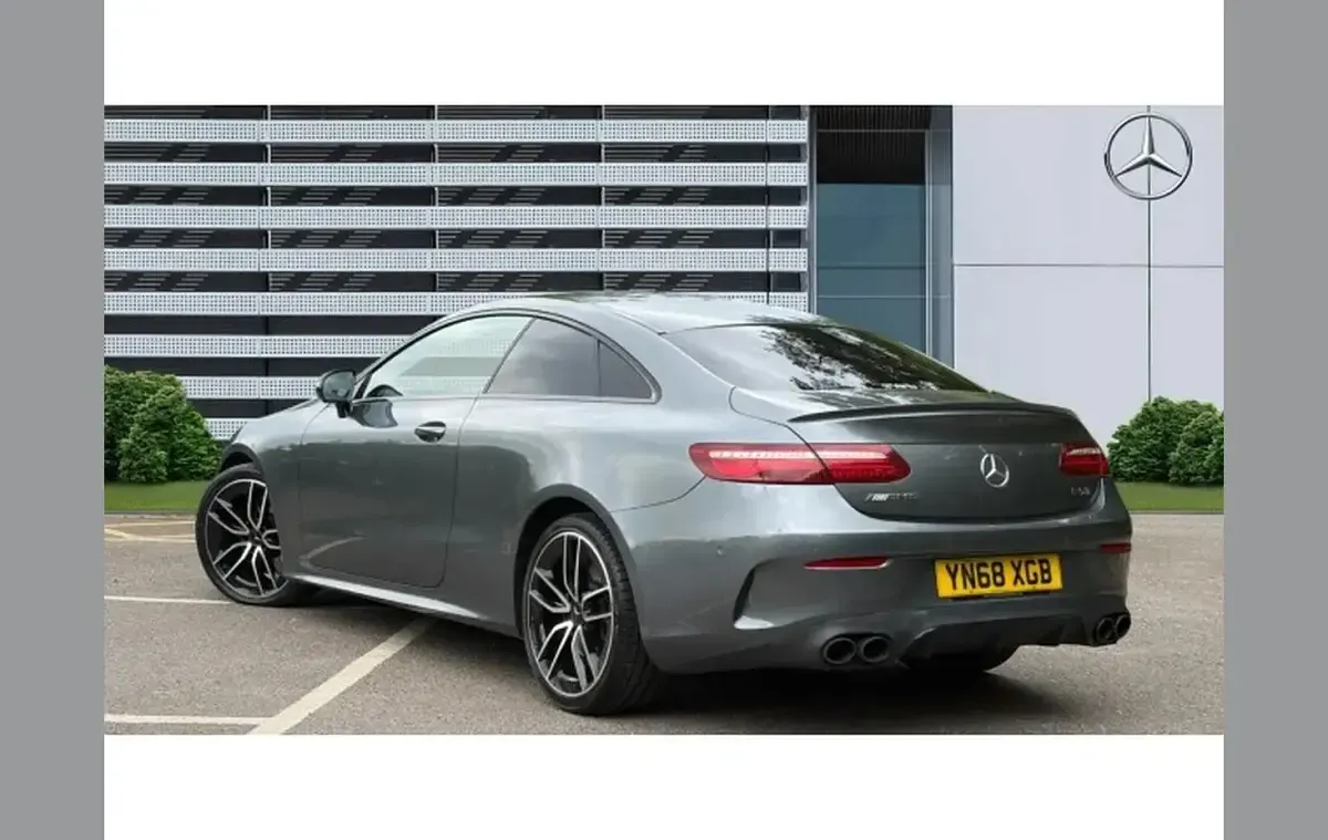 Käytetty Mercedes E53 AMG Premium 429 HP (315 kW) 2019 Harmaa Coupe - kaksiovinen
