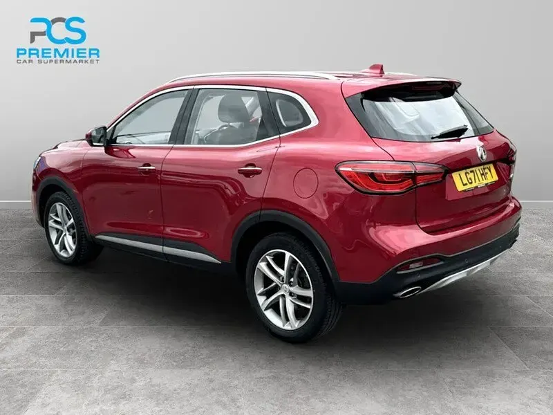 Used MG HS Excite 162 HP (119 kW) 2021 Red SUV