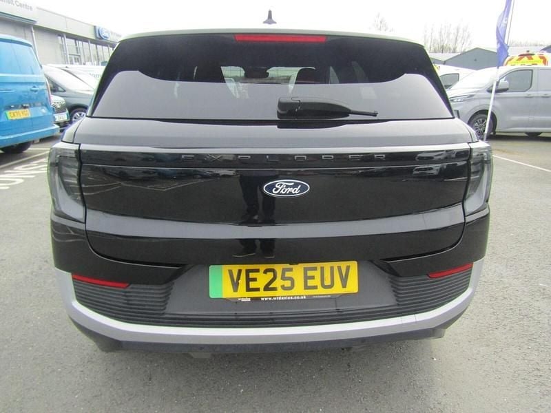 Used Ford Explorer Premium 210 kW (286 HP) 2025 Black SUV