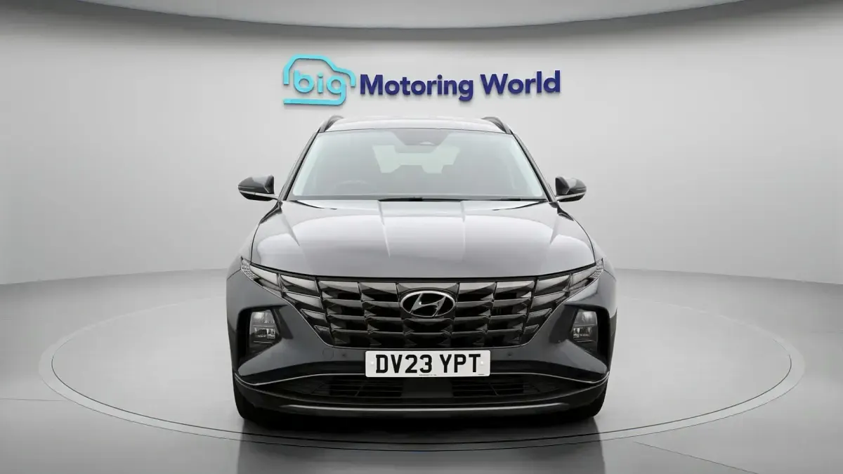 Begagnad Hyundai Tucson Premium 227 HK (166 kW) 2023 Grå SUV