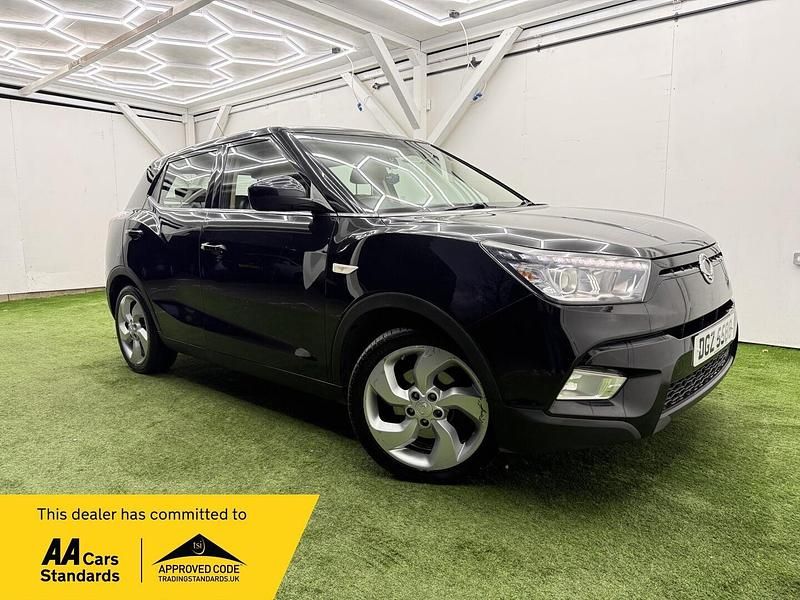 Black Used 2016 Ssangyong (KGM) Tivoli SUV | £4,695 (Fair price) - Image 1/4