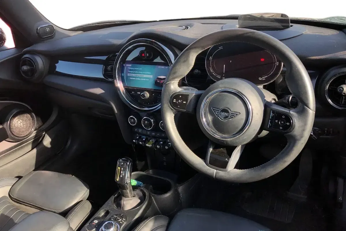 Used Mini Cooper S Level 3 135 kW (184 HP) 2023 Green Hatchback