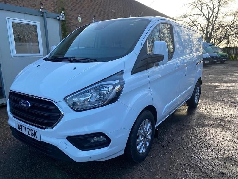 Used Ford Transit Custom Limited 130 HP (95 kW) 2021 White Van