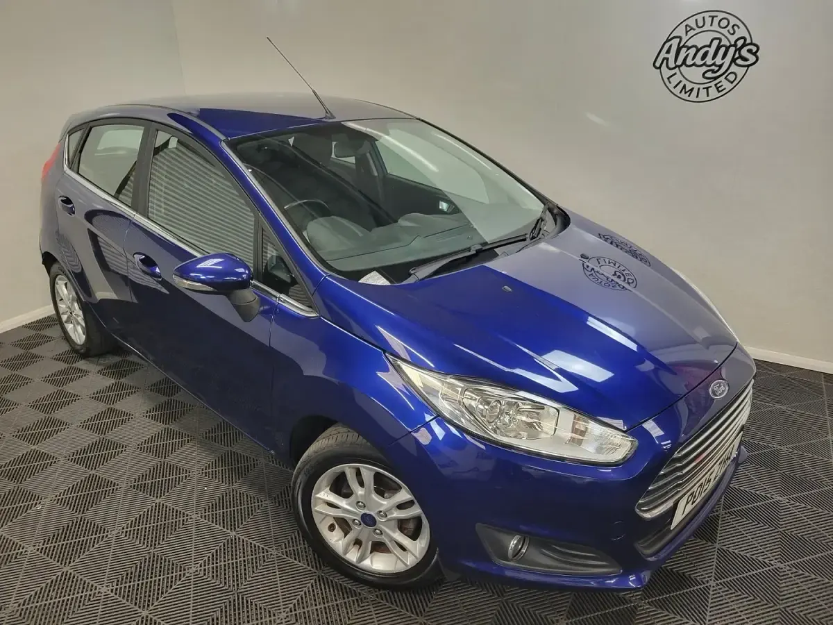 Used Ford Fiesta Zetec 2015 Blue Hatchback