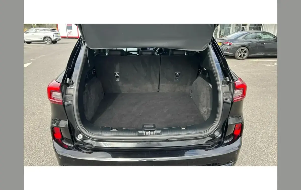 Used Ford Kuga ST-Line 179 HP (131 kW) 2024 Black SUV