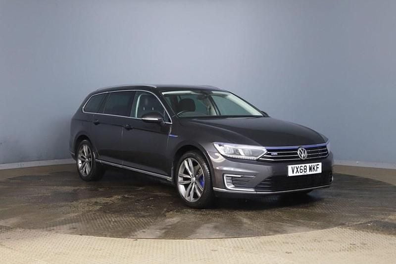 Grey Used 2018 VW Passat GTE Estate | £9,155 (Good price) - Image 1/1