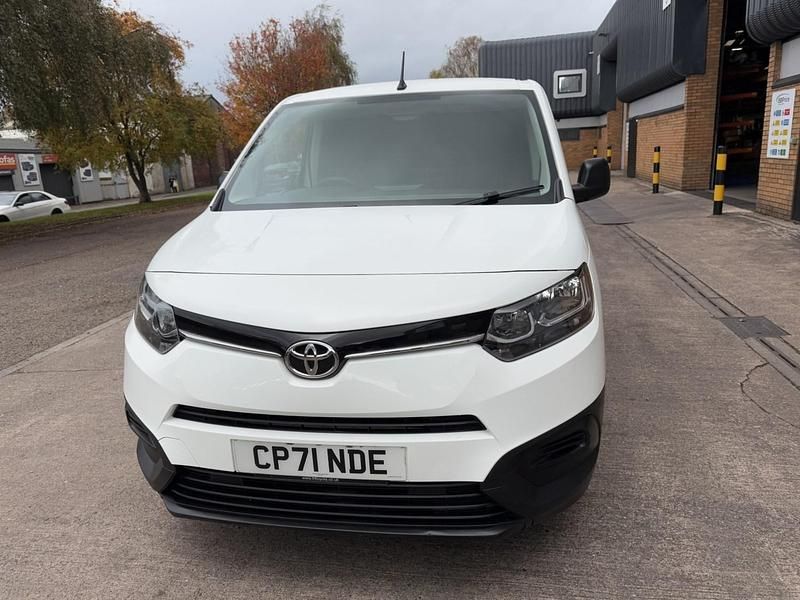 Used Toyota Proace Active 2022 White MPV