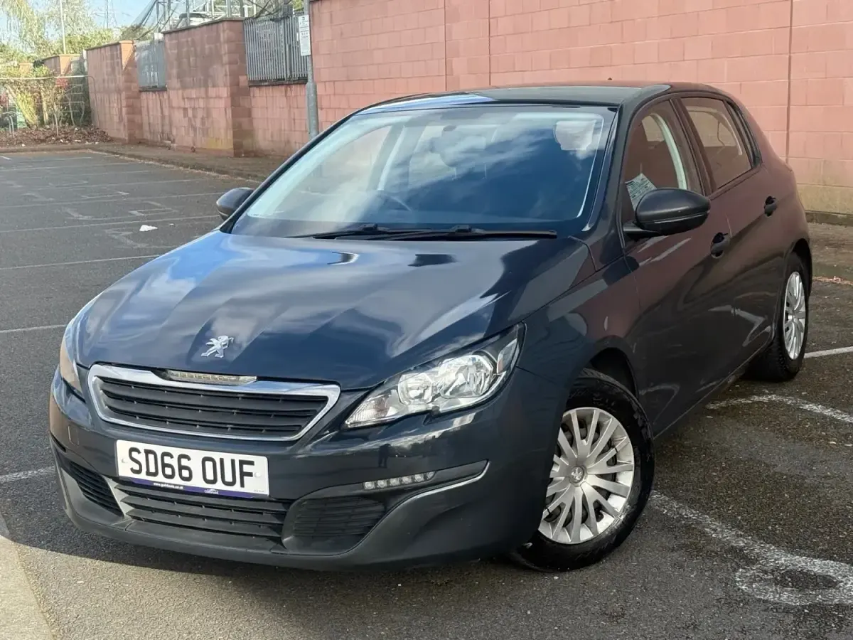 Używany Peugeot 308 Access 2016 Szary Hatchback