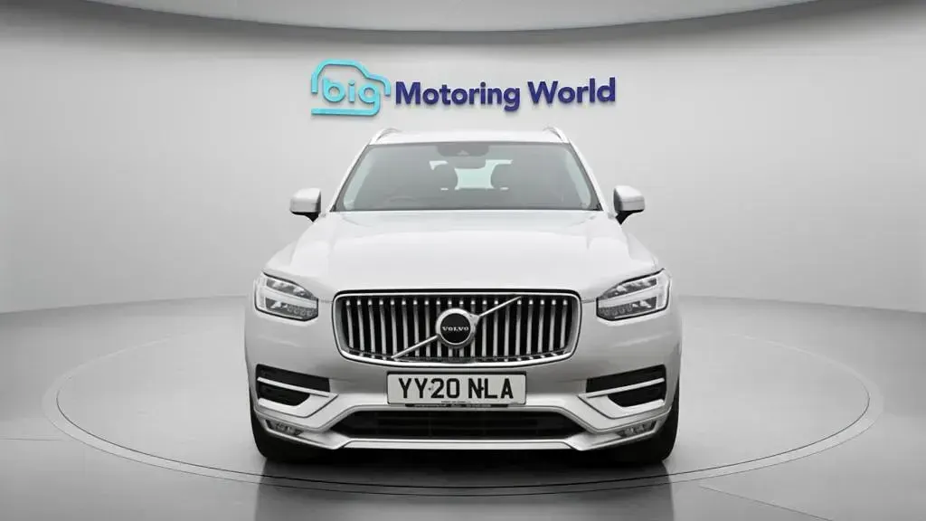 Used Volvo XC90 Inscription 235 HP (172 kW) 2020 Silver SUV