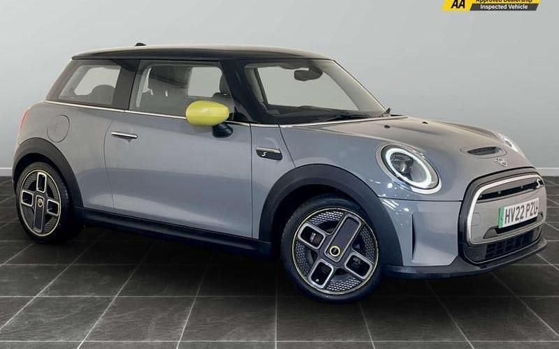 Used 2023 Mini Cooper Level 1 Hatchback | £11,895 (Super price) - Image 1/2