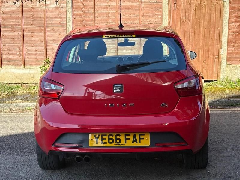 Used Seat Ibiza FR 90 HP (66 kW) 2016 Red Hatchback