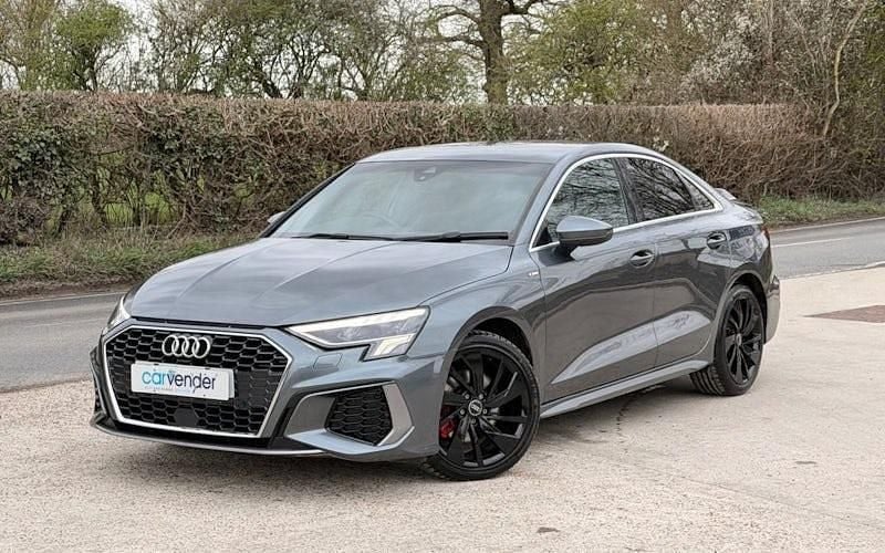 Begagnad Audi A3 S-Line 150 HK (110 kW) 2024 Sedan