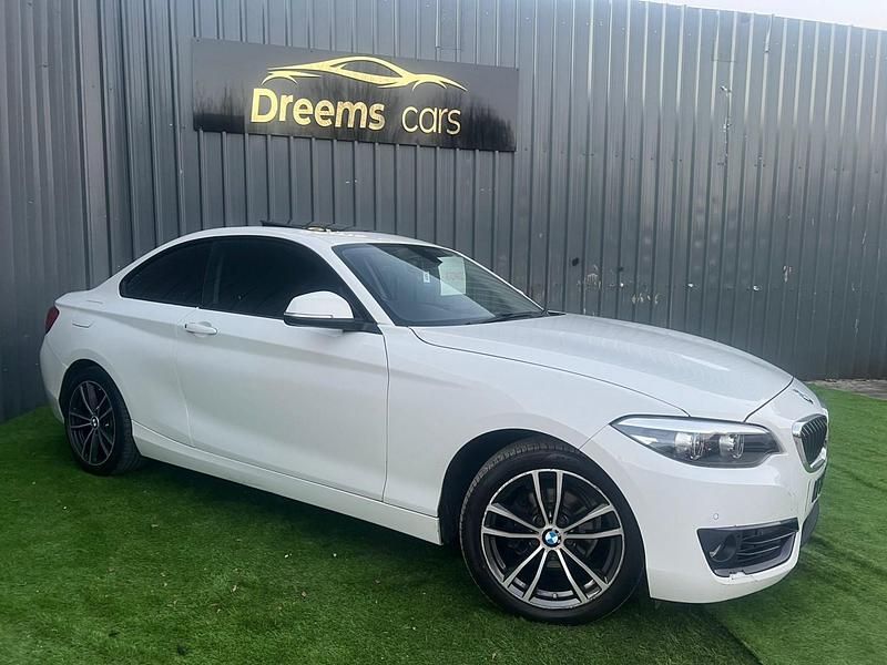 Used BMW 218 Sport Line 136 HP (100 kW) 2018 White Coupe