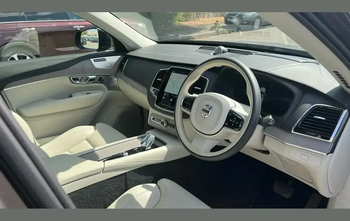 Used Volvo XC90 Ultra 247 HP (181 kW) 2024 Grey SUV
