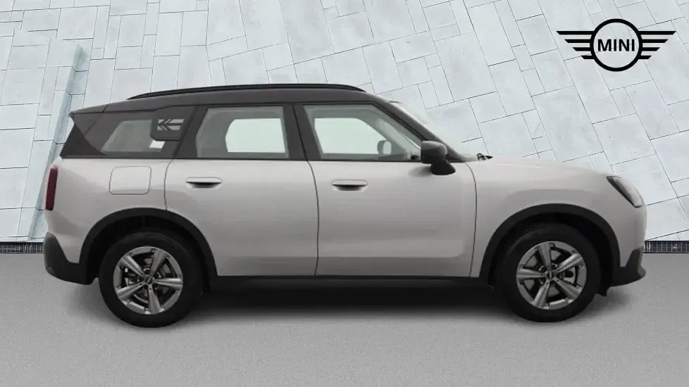 Used Mini Countryman Classic 168 HP (123 kW) 2025 Silver SUV