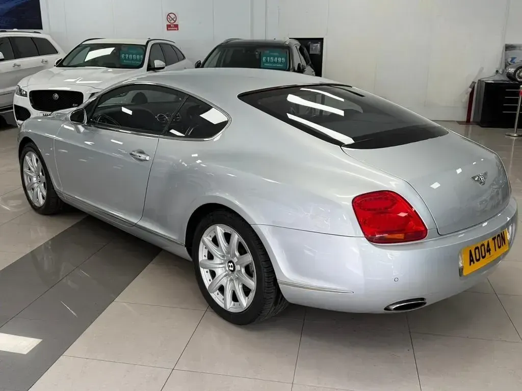 Used Bentley Continental 552 HP (405 kW) 2004 Silver Coupe