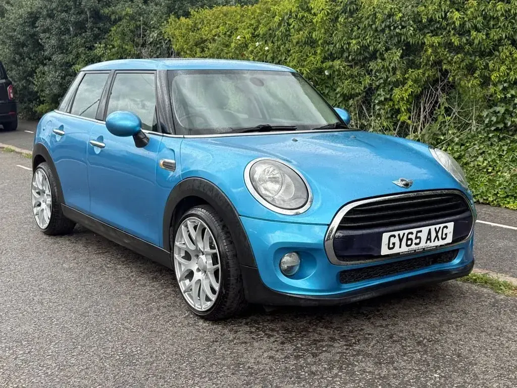 Used Mini Cooper Hatch 136 HP (100 kW) 2015 Blue Hatchback