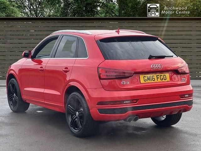 Second-hand Audi Q3 S-line plus 150 CP (110 kW) 2016 Roșu SUV