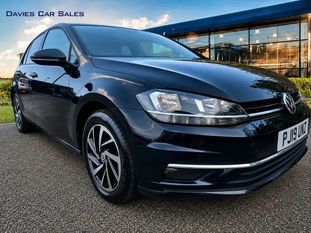 Used VW Golf VII Match 115 HP (84 kW) 2019 Black Hatchback