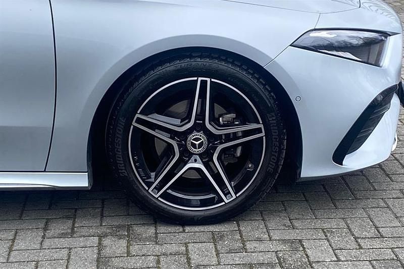 Used Mercedes A180 Executive 136 HP (100 kW) 2025 Silver Hatchback