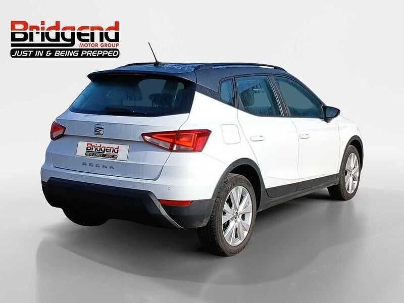 Used Seat Arona SE Technology 2019 White SUV
